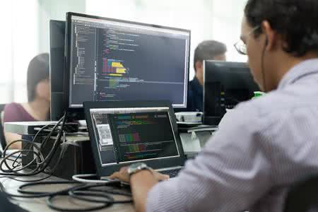 MoneyCheck | Softwareversicherung